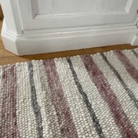 Handgewebter Teppich